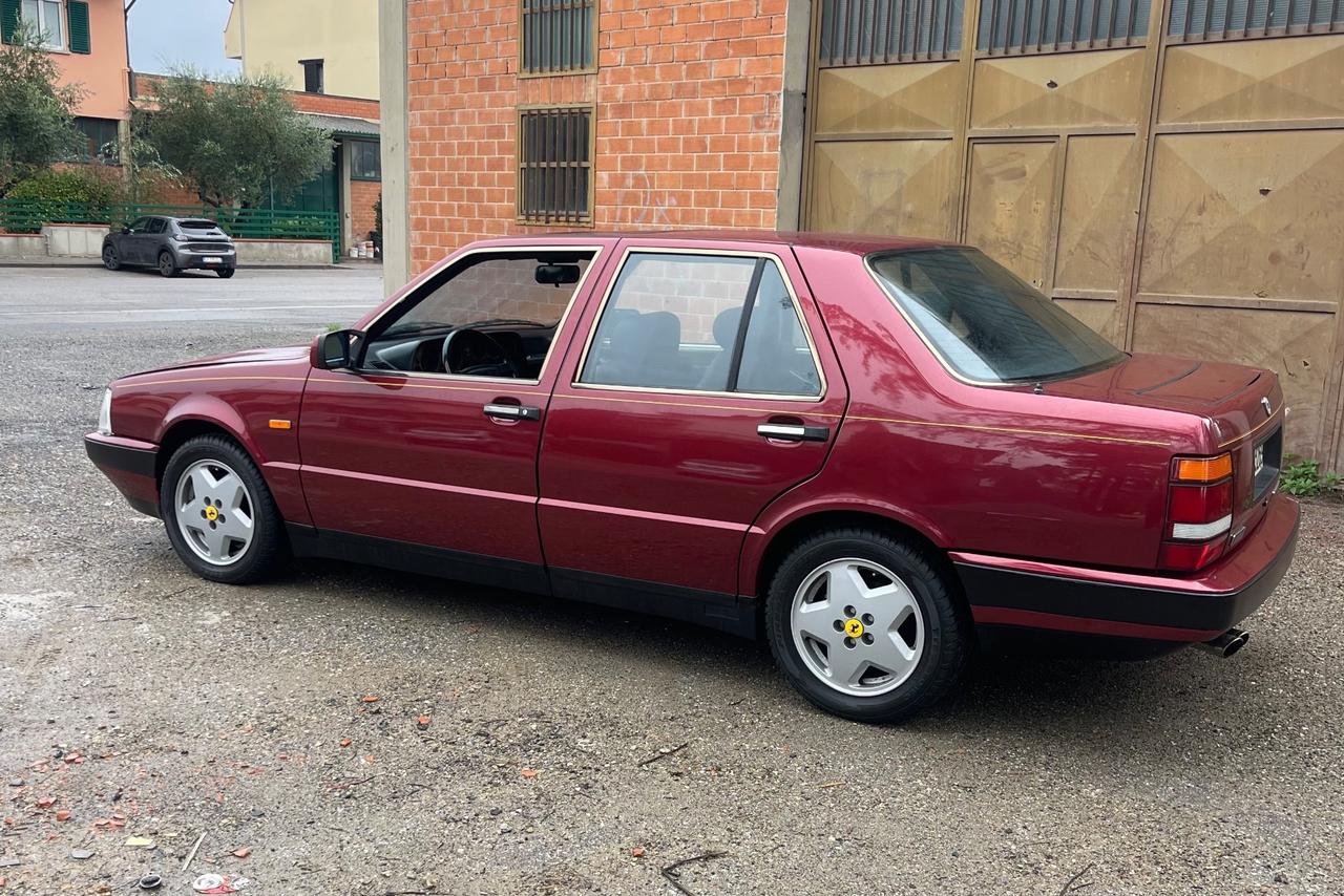 Lancia Thema 8.32