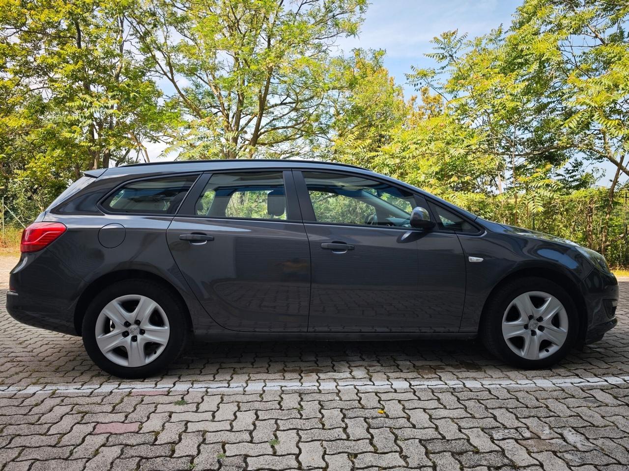 Opel Astra Sports Tourer Cosmo 1.6 CDTI