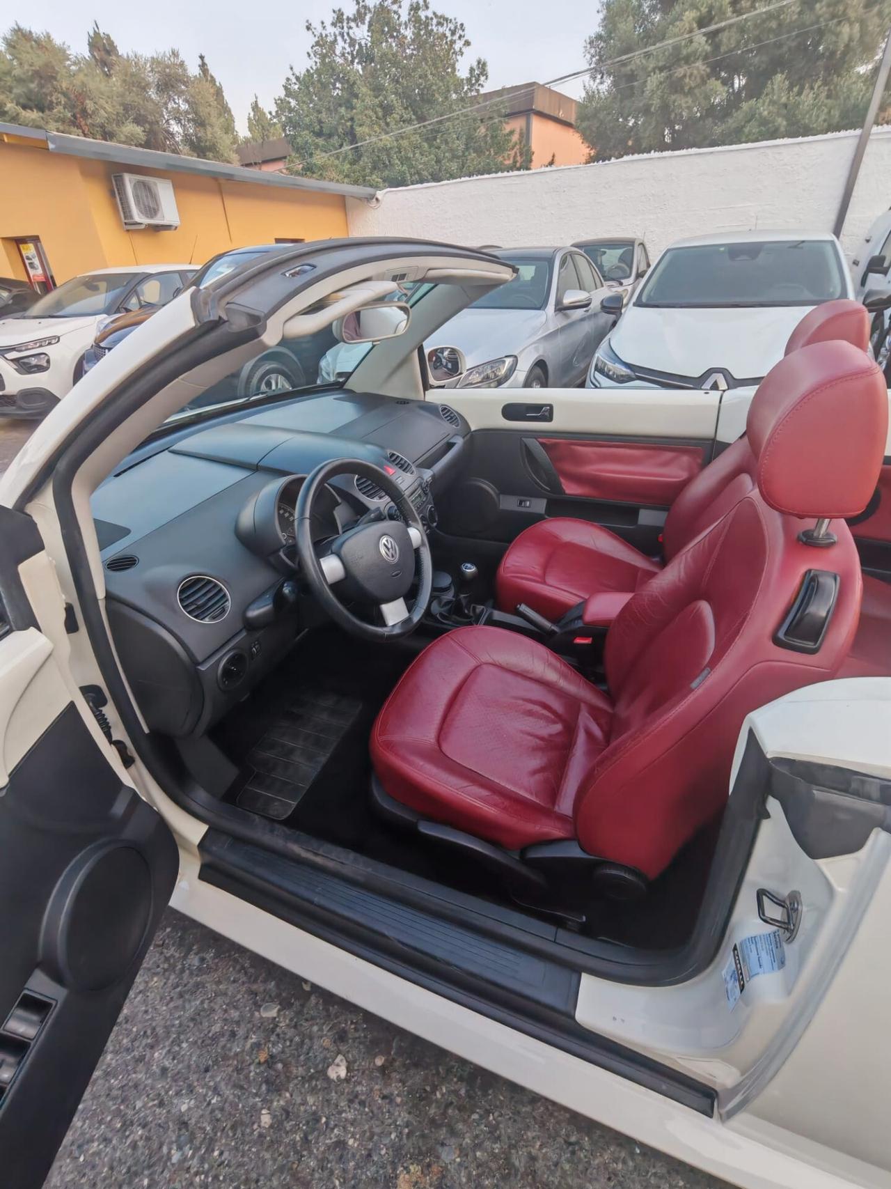 Volkswagen New Beetle 1.9 TDI 105CV Cabrio Lim. Red Edt.