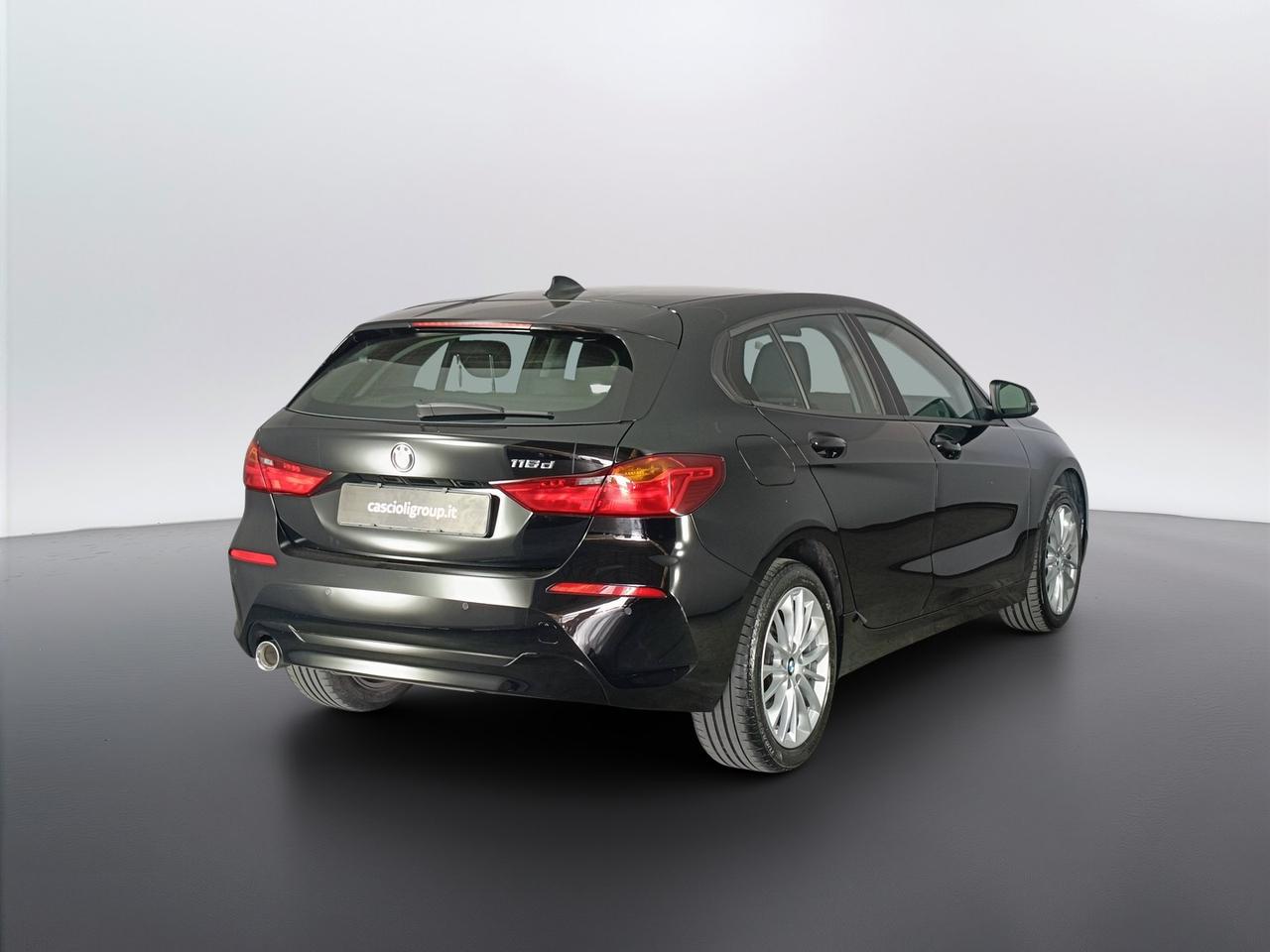 BMW Serie 1 F40 - 116d Business Advantage auto