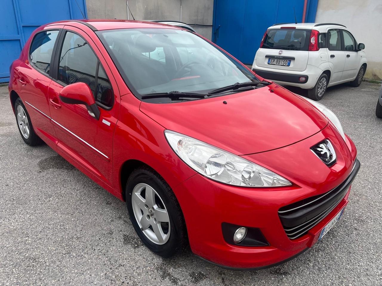 Peugeot 207 5P-1.4 hdi/68 cv -“ millesim 200” -2011