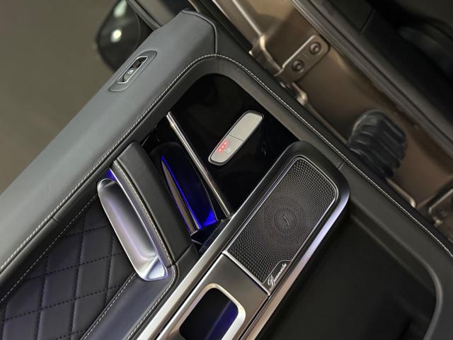 MERCEDES-BENZ G 500 S.W. Stronger Than Time Edition