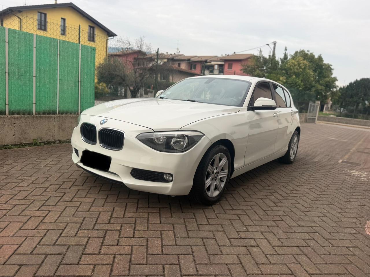Bmw 118 5p. Sport 2015 interni pelle
