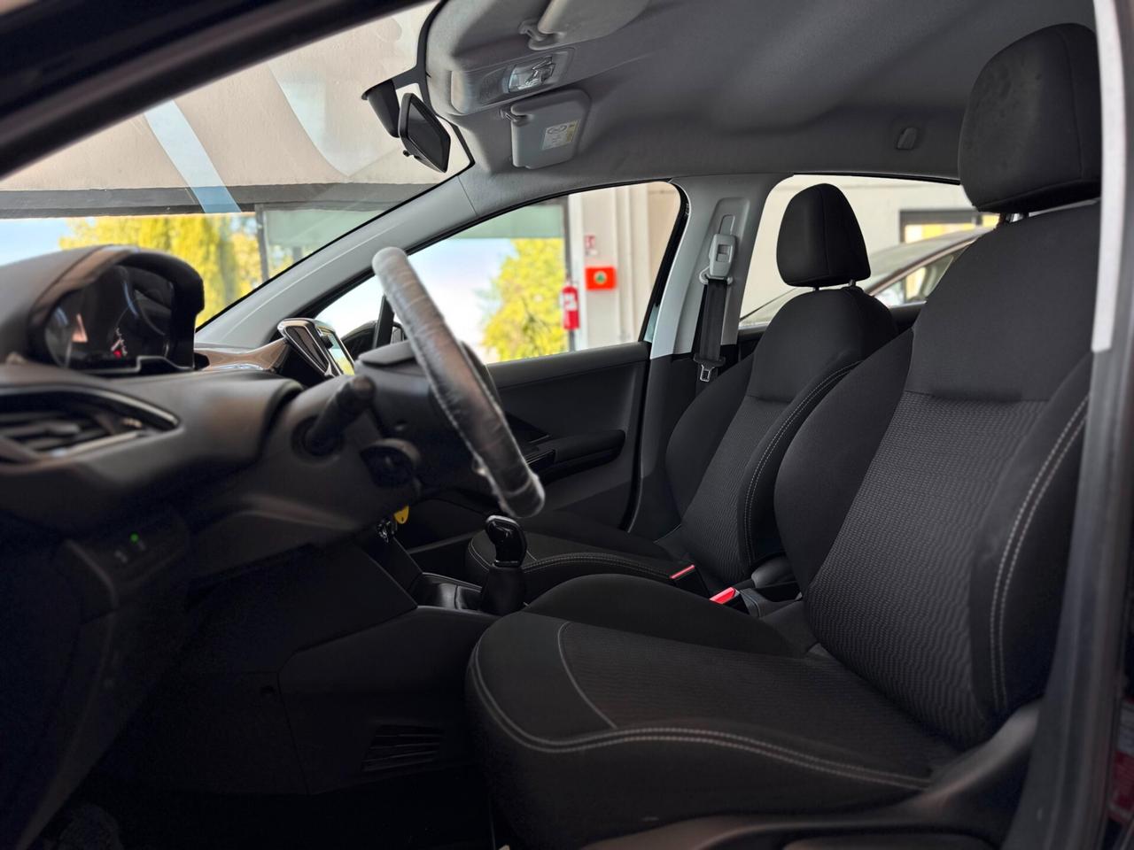 Peugeot 208 PureTech 82 5p. GPL Active