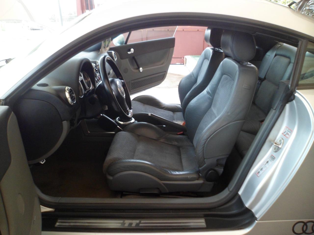 Audi TT Coupé 1.8 T 20V 179 CV cat full 99