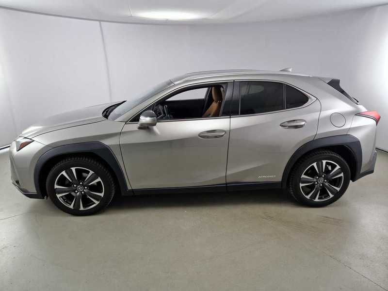 LEXUS UX 250h Hybrid Luxury 4WD Autom.