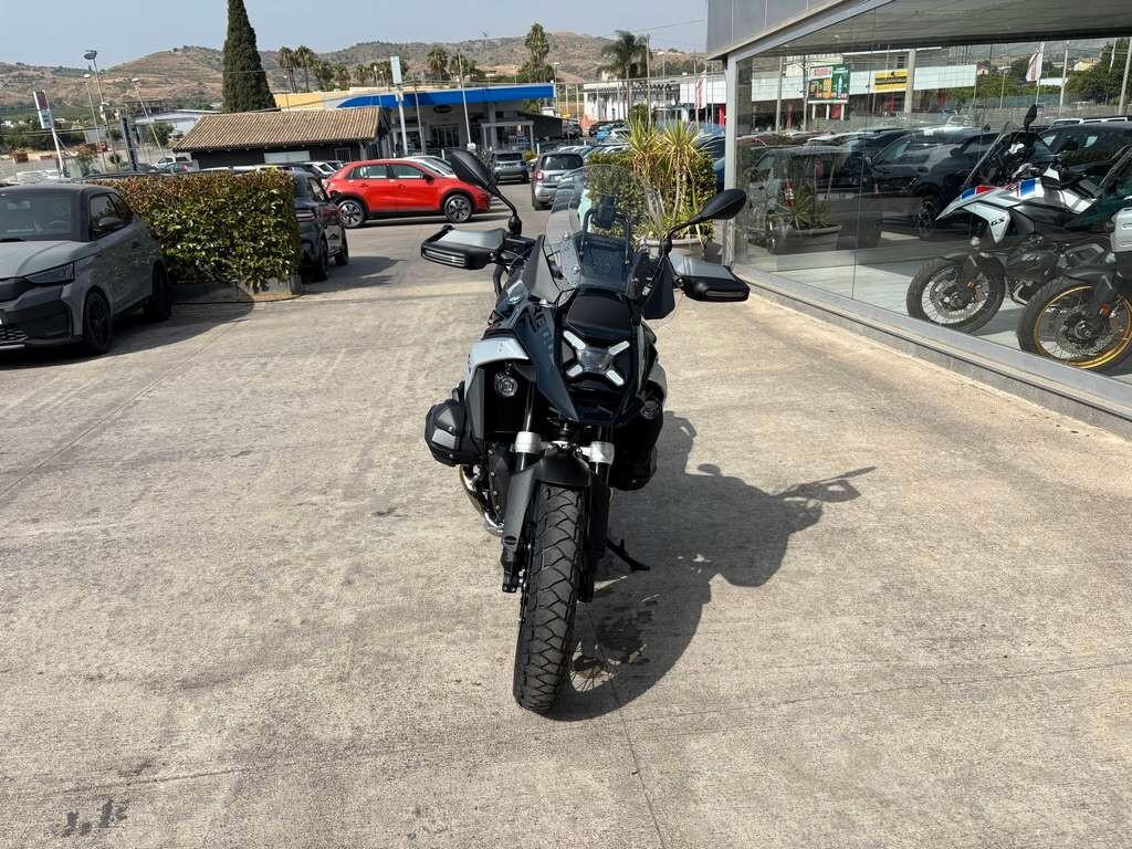 Bmw R 1300 GS Triple Black 2026 KM 0 Tua a solo 239 Euro al mese