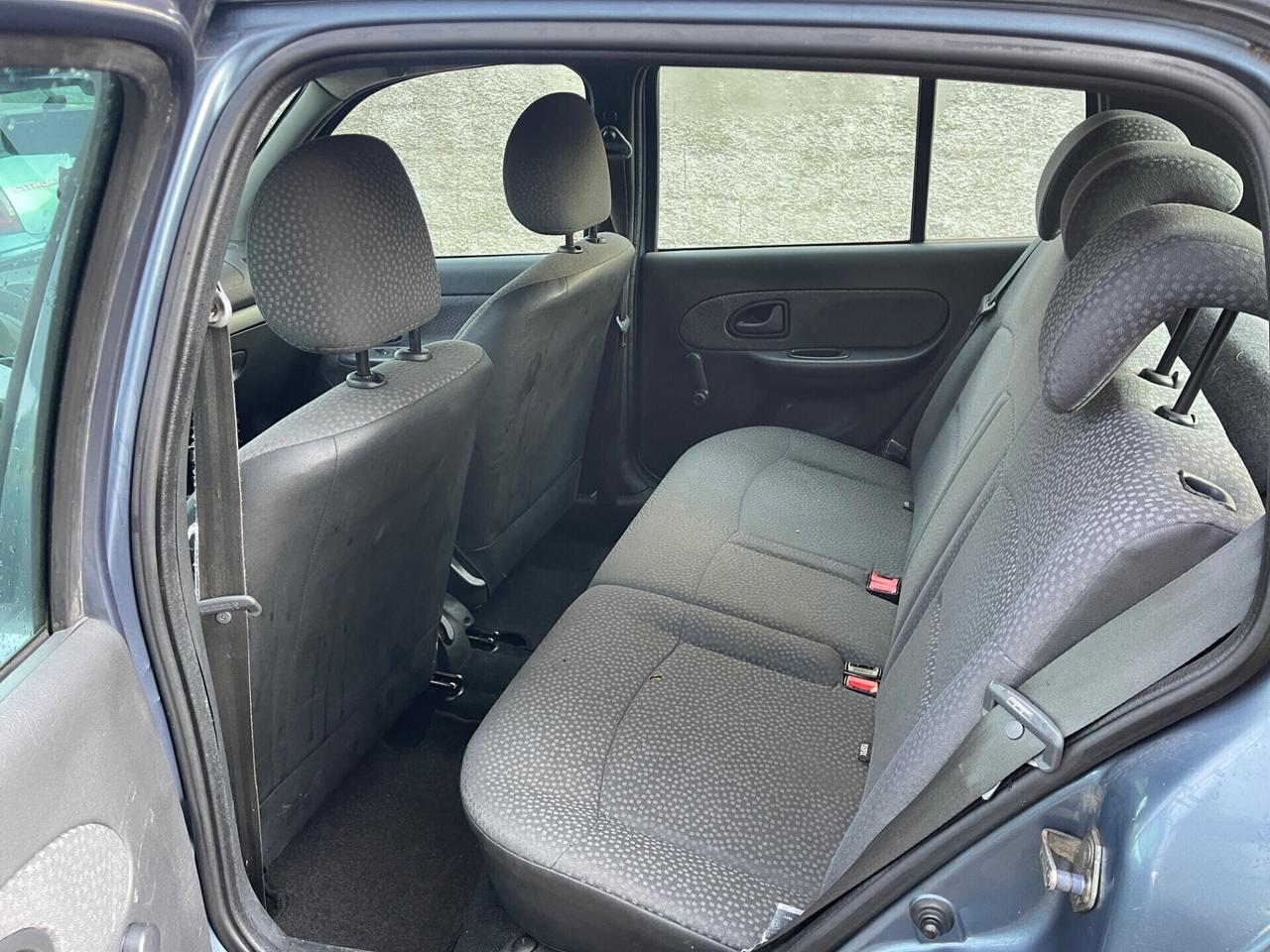 RENAULT CLIO STORIA 1.2 BENZINA EURO4 5P NEOPATENTATI