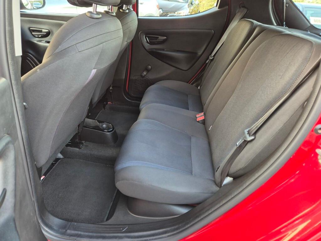Lancia Ypsilon 1.0 5 porte Hybrid GOLD