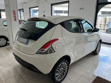 Lancia Ypsilon 0.9 TwinAir 85 CV 5 porte Metano Ecochic Gold