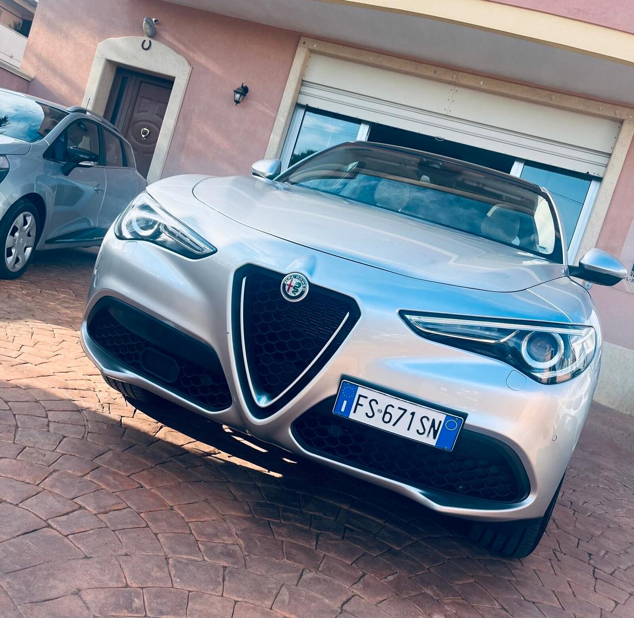 Alfa Romeo Stelvio 2.2 Turbodiesel 190 CV AT8 Q4 Executive