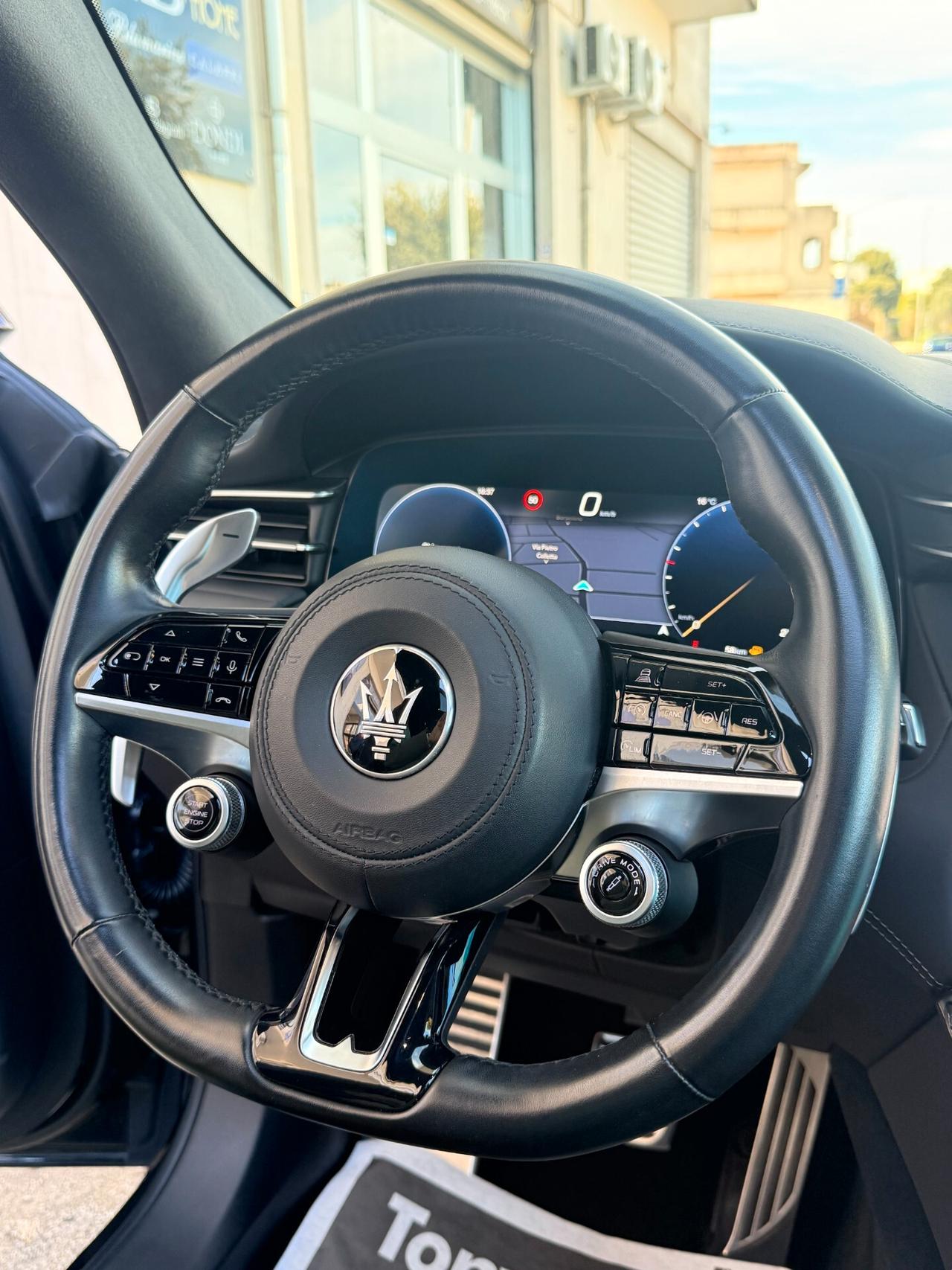 Maserati Grecale MHEV BENZINA/ELETTRICA 330 CV Modena TETTO APRIBILE,TELECAMERA 360,APPLE CARPLAY,NAVI