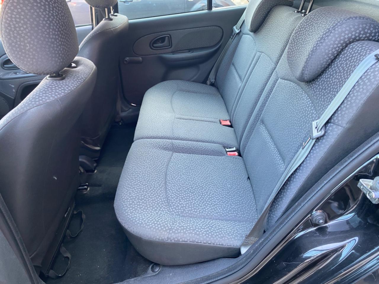 Renault Clio Storia 1.2 5 porte GPL Confort