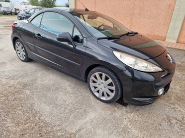Peugeot 207 1.6 HDi 110CV CC Féline