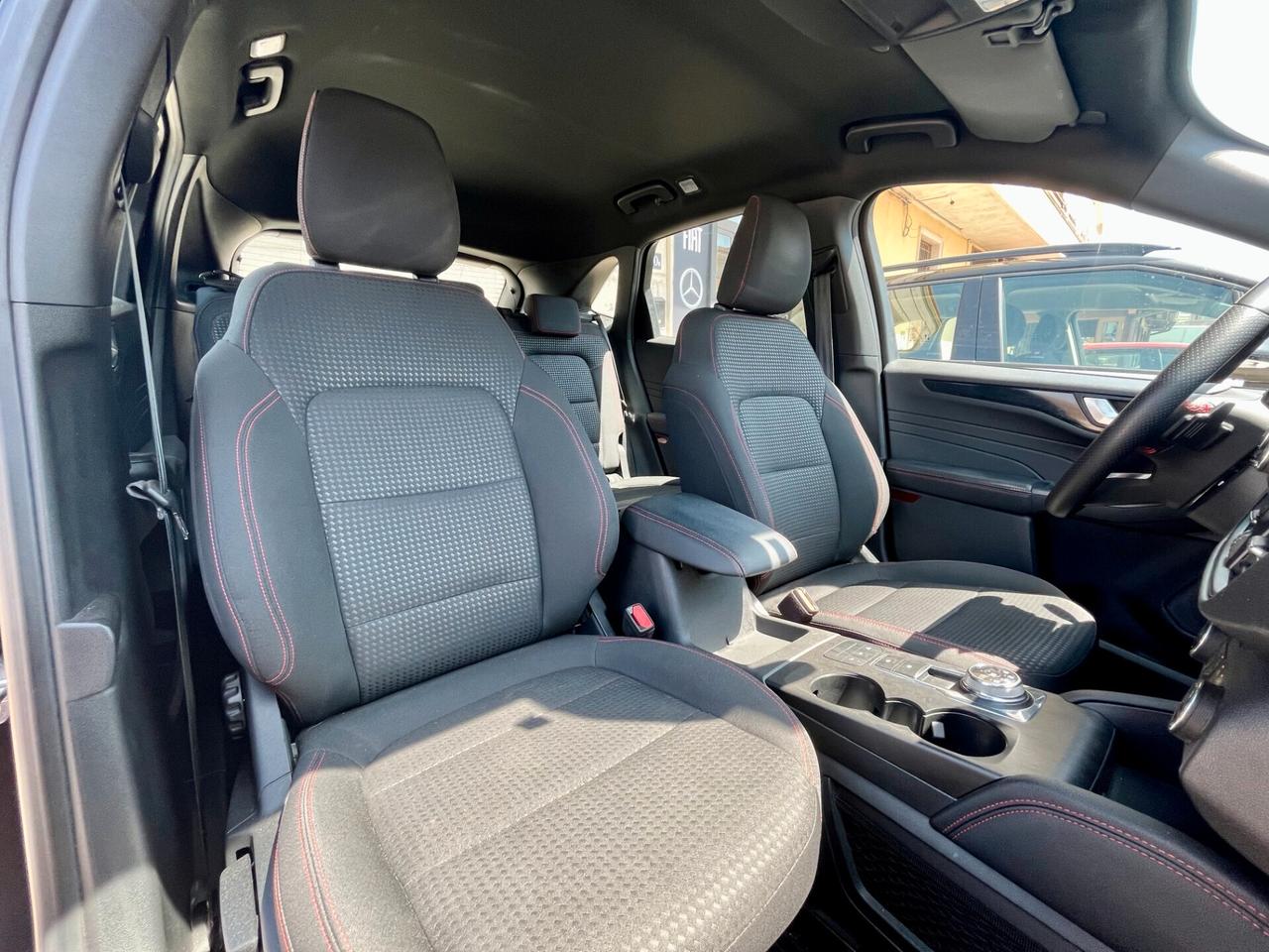 *GANCIO TRAINO ELETTRICO* Ford Kuga 1.5 EcoBlue 120cv ST-Line 2022