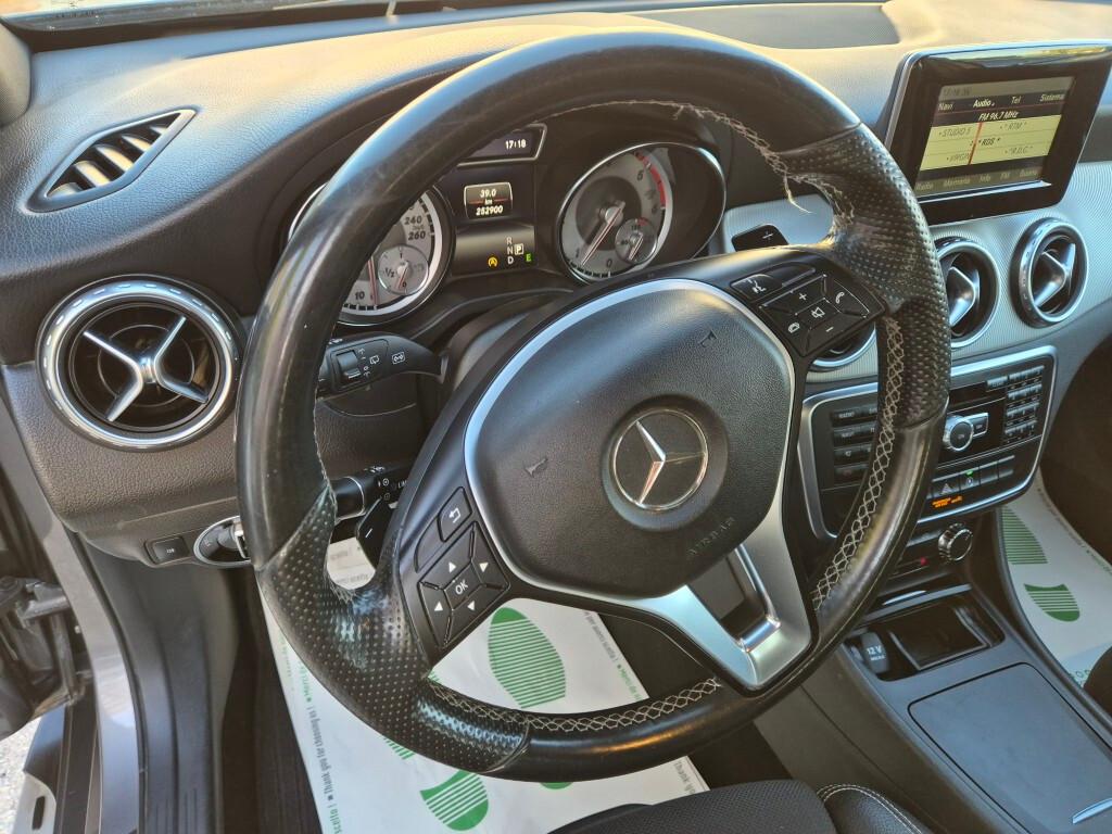 Mercedes GLA 200 d Automatic Business
