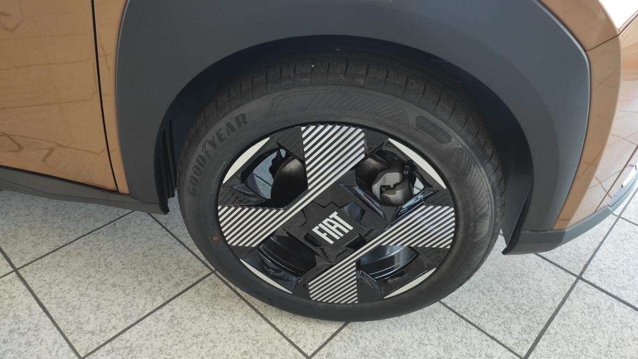 FIAT GRANDE PANDA IBRIDA LA PRIMA