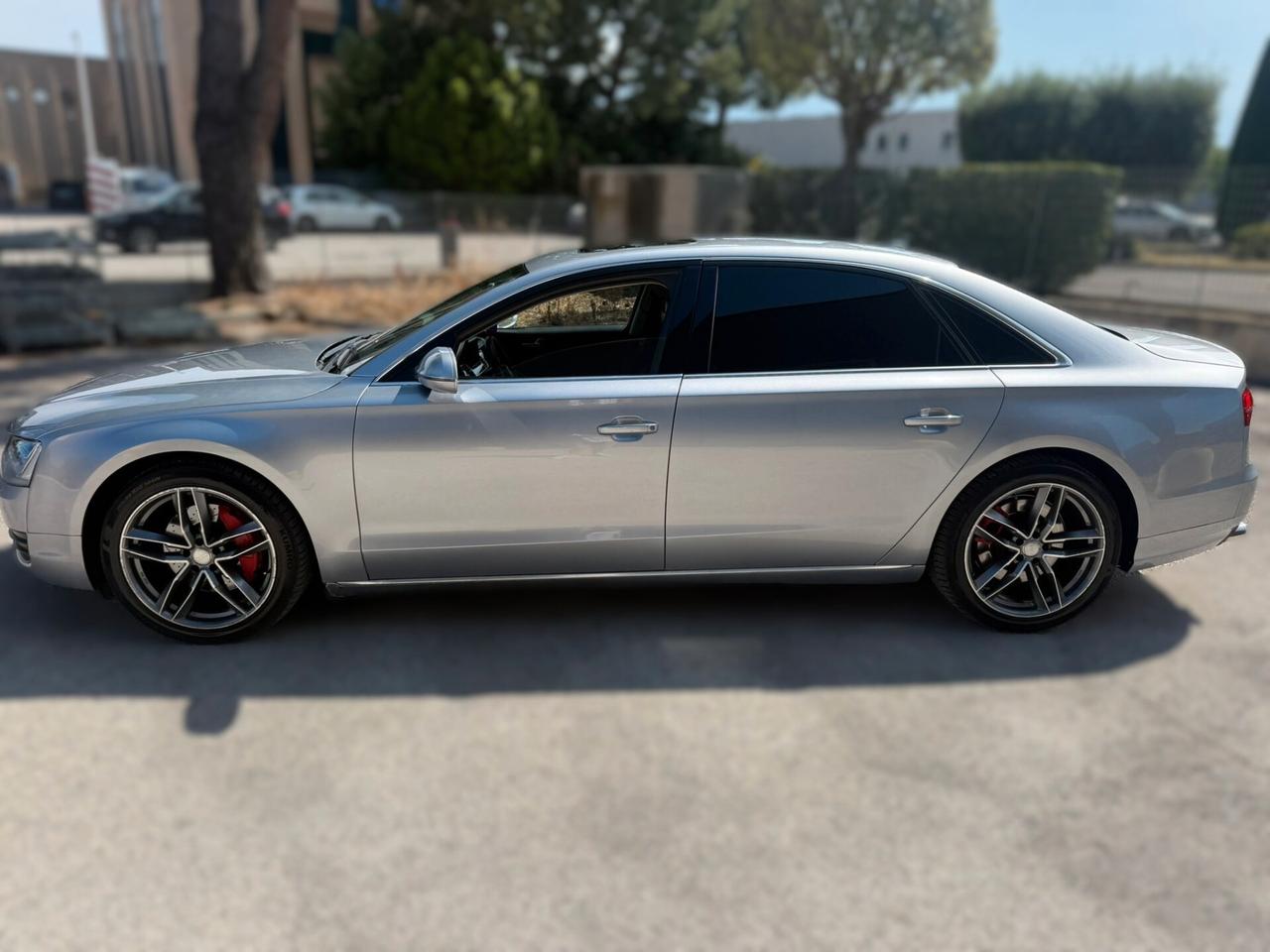 Audi A8 L 4.2 V8 TDI 2015 12 MESI DI GARANZIA