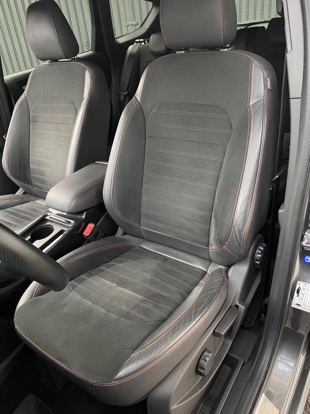 Ford Kuga 1.5 TDCi 120cv S&S 2WD ST-Line