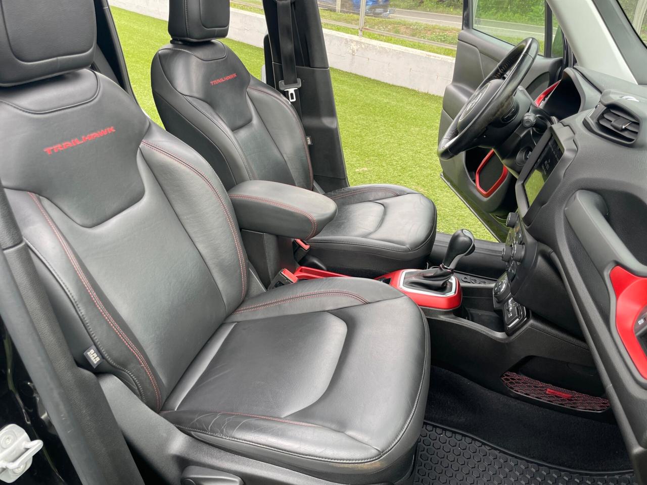Jeep Renegade 2.0 Mjt 170CV 4WD Active Drive Low Trailhawk
