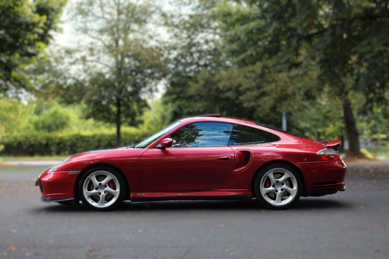 Porsche 911 996 Turbo cat Coupé