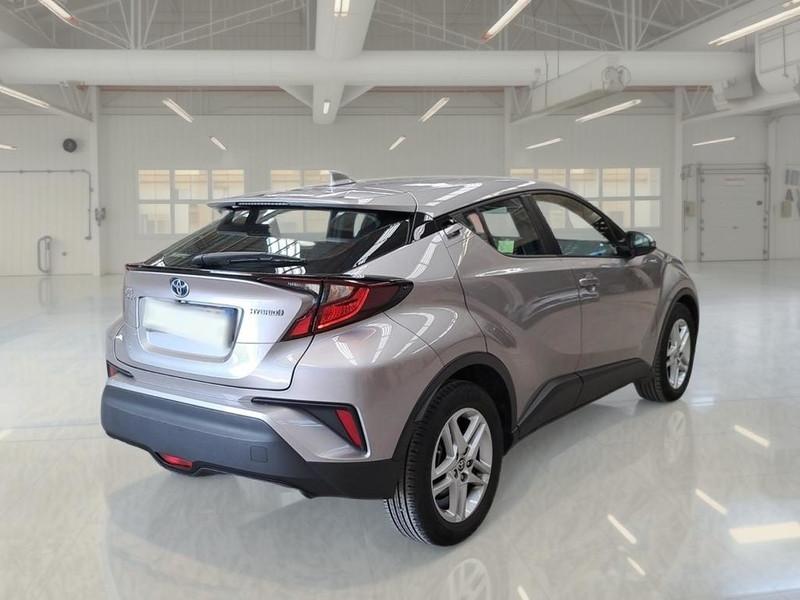 TOYOTA C-HR 1.8H 98CV E-CVT Business