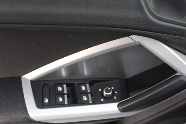 AUDI Q3 2.0 TDI 150 CV S-Tronic Business