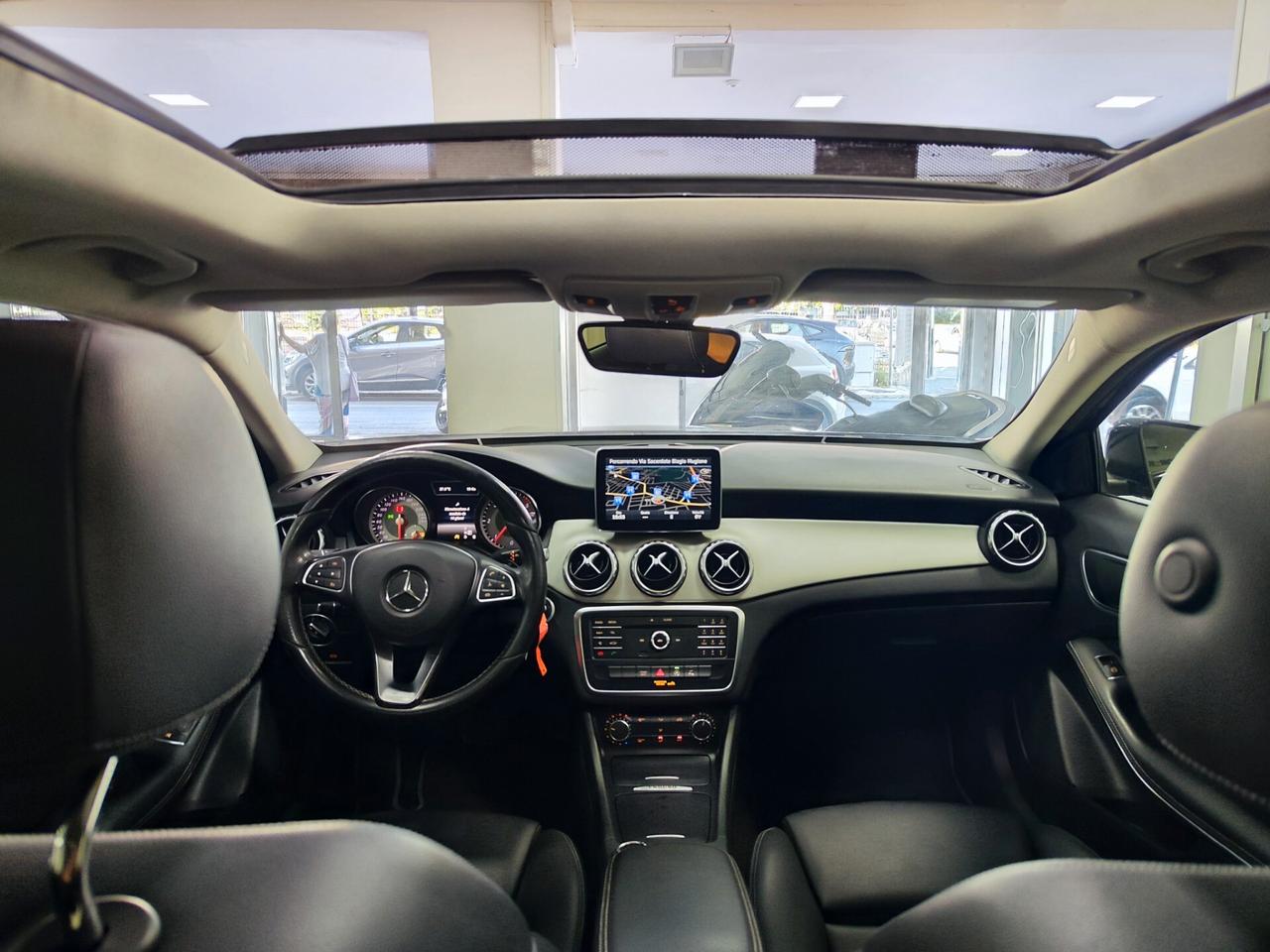 Mercedes GLA 200 d 135 cv Automatic Sport TETTO