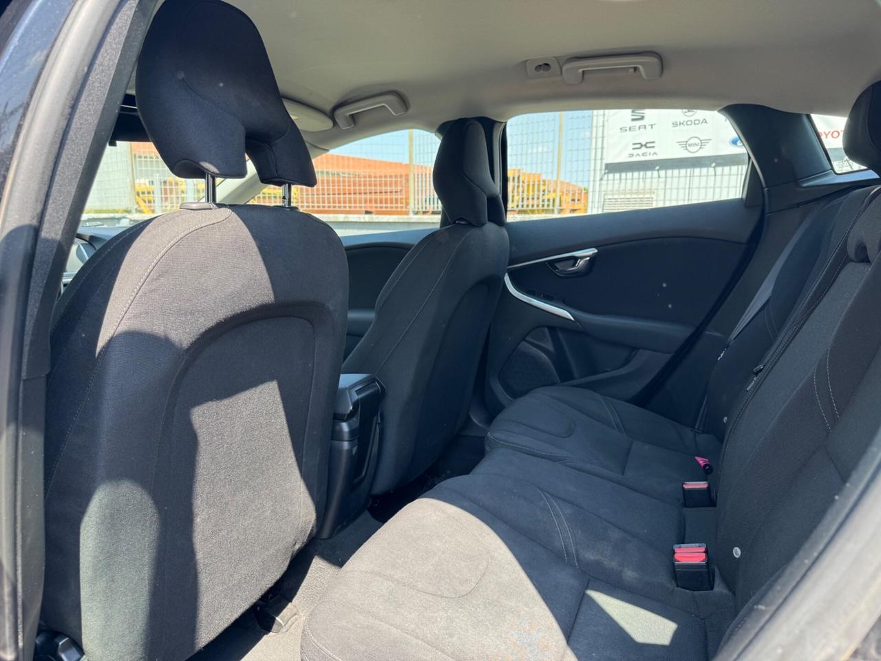 Volvo V40 D2 1.6 Summum