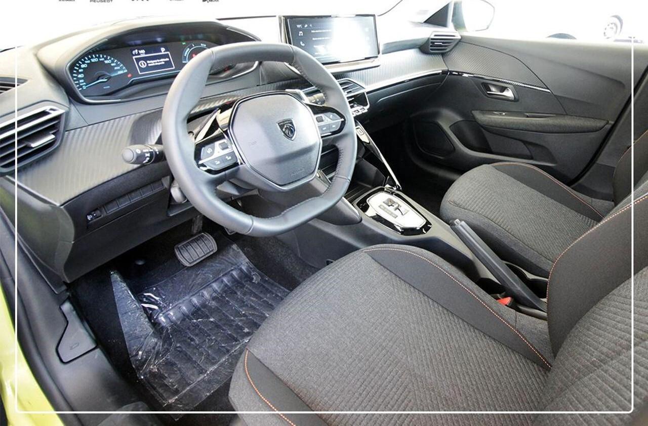 Peugeot 208 Hybrid 110 e-DCS6 5 porte Style