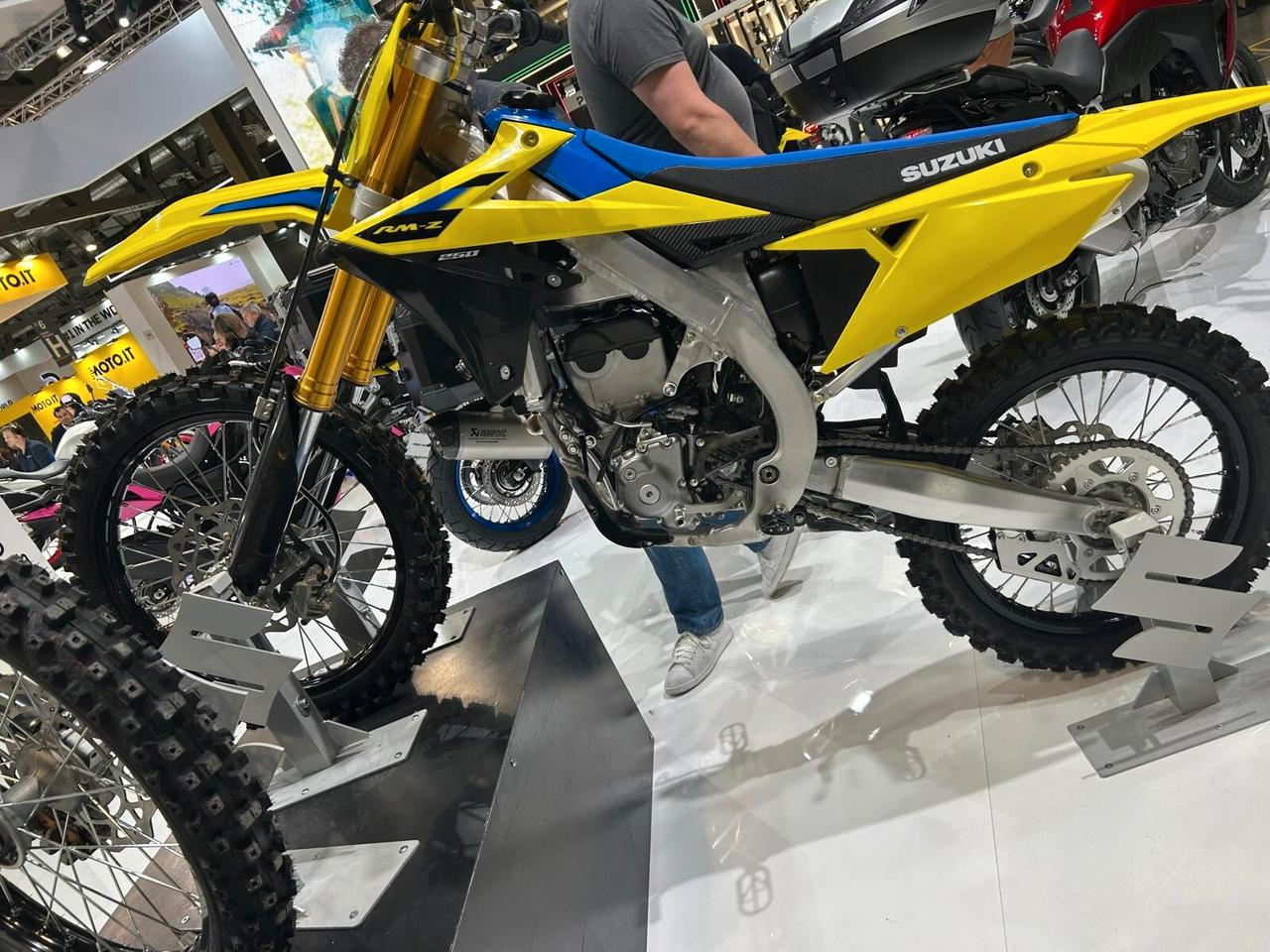 Suzuki Valenti RM-Z 450 cross PRONTA CONSEGNA RMZ RM 450 Z
