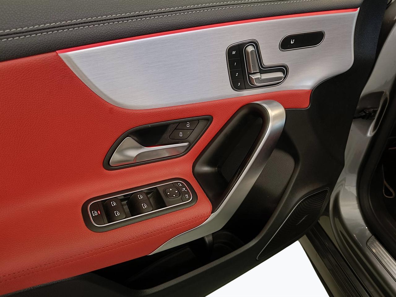 Mercedes-Benz Classe A - W177 2018 - A AMG 35 4matic auto