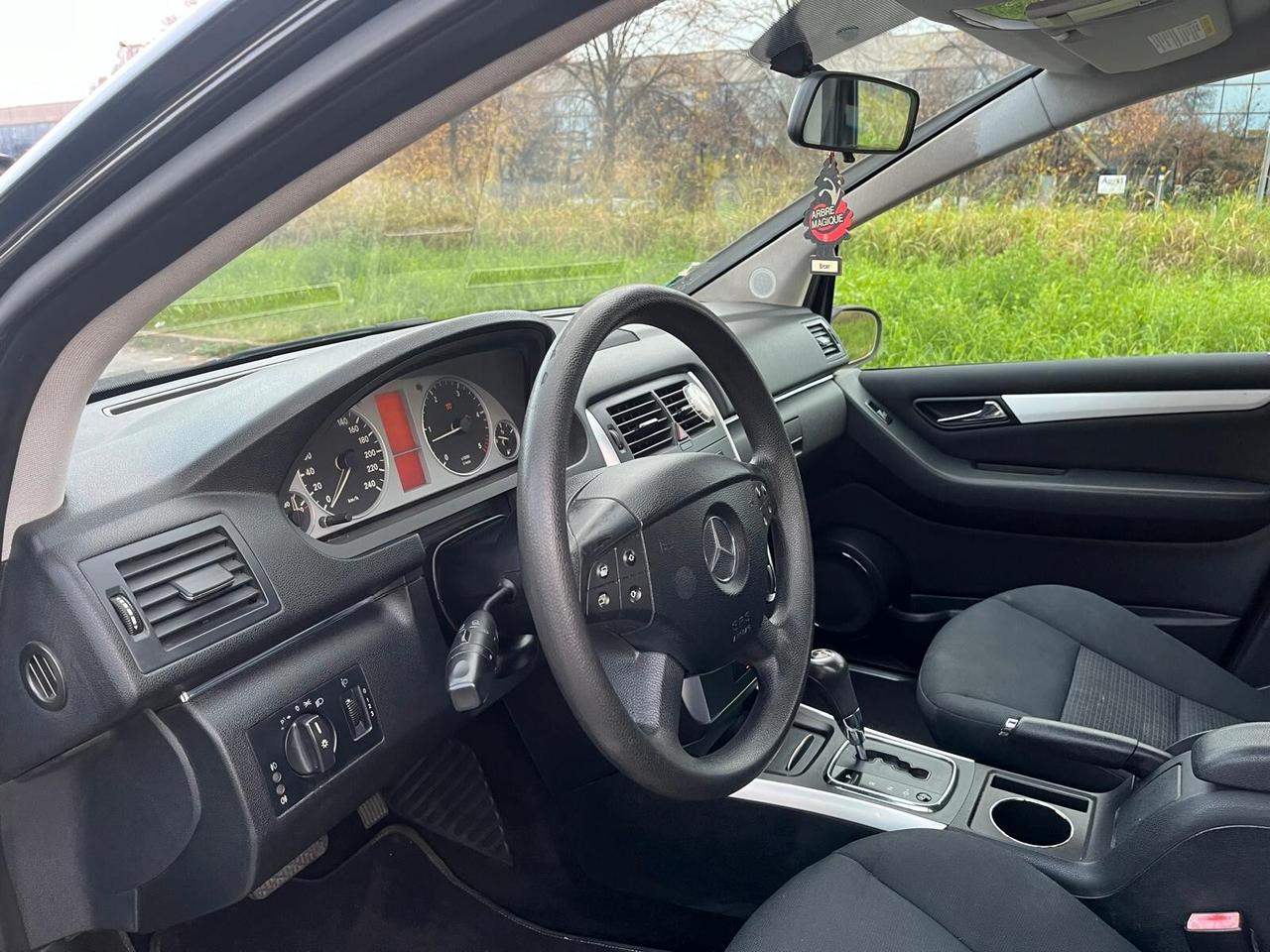 Mercedes-benz B 180 CDI **CAMBIO PROBLEMATICO**