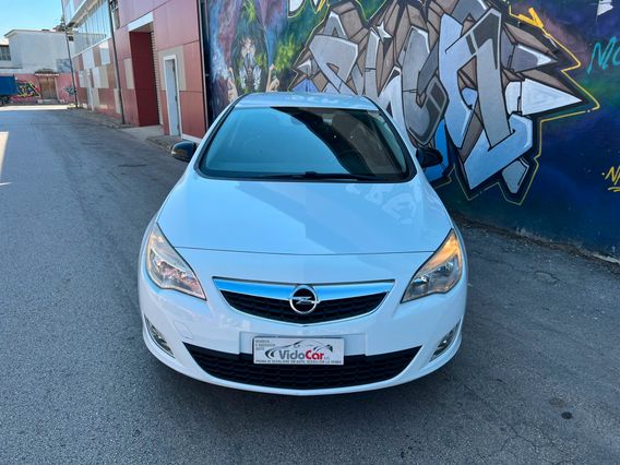 Opel Astra 1.7 CDTI 110CV 5 porte Cosmo