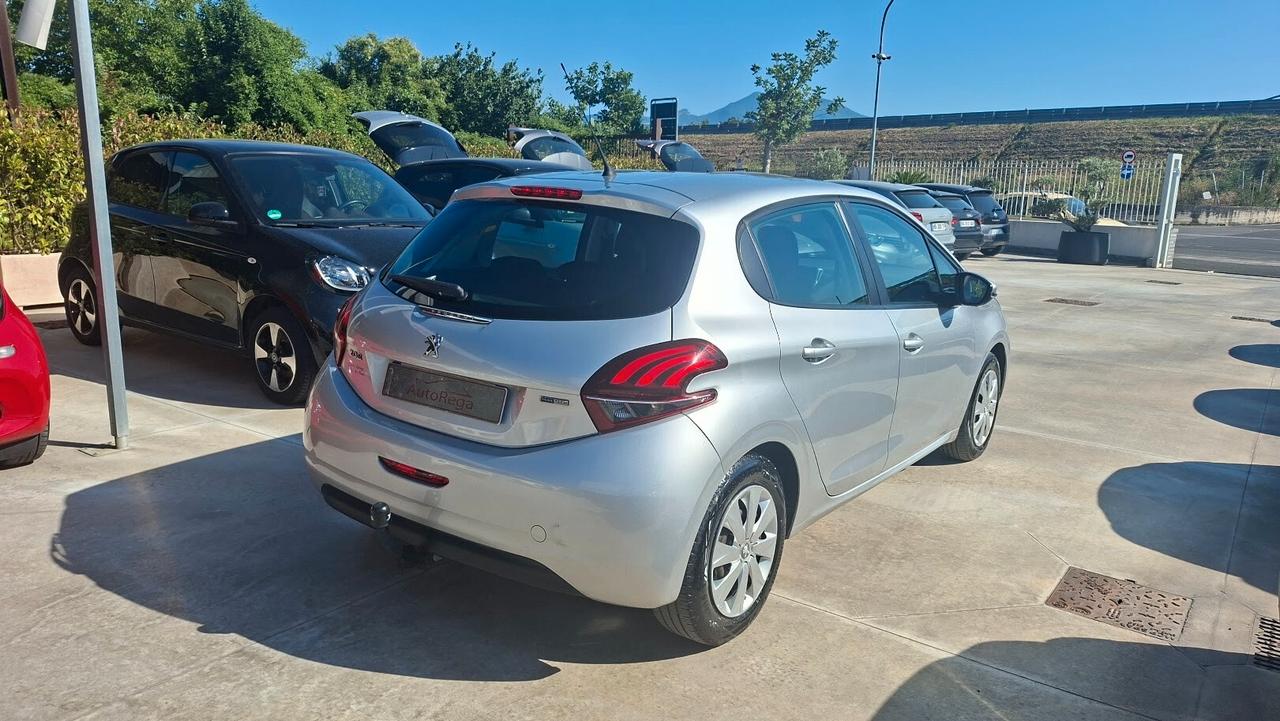 Peugeot 208 PureTech 68 5 porte 2016