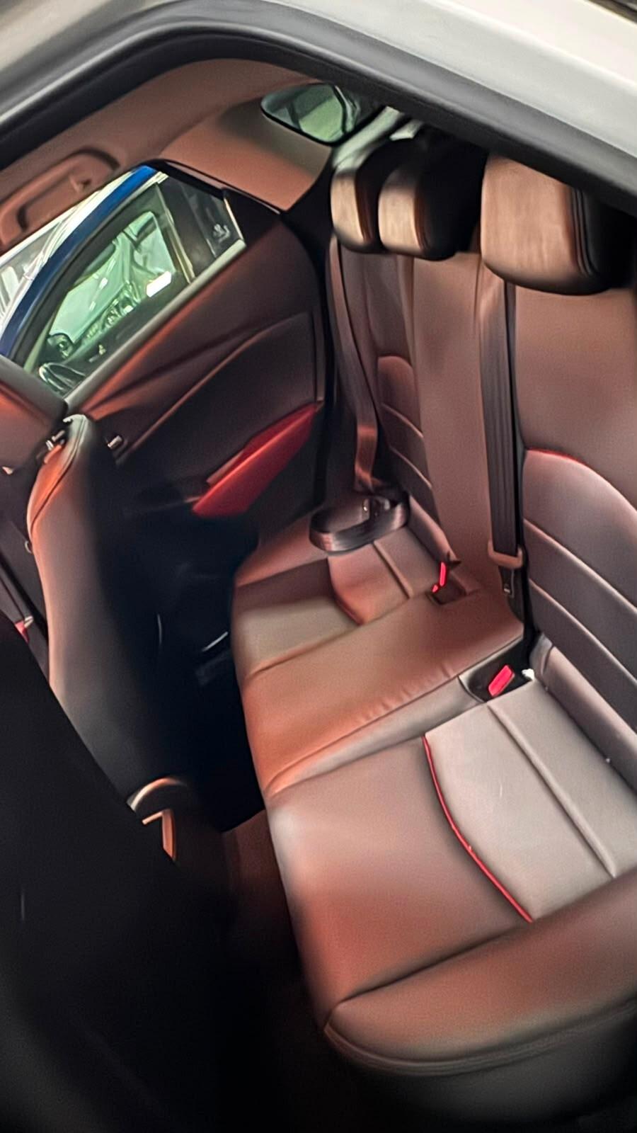 .CX-3 1.5L Skyactiv-D AWD aut. Luxury Edition 4X4