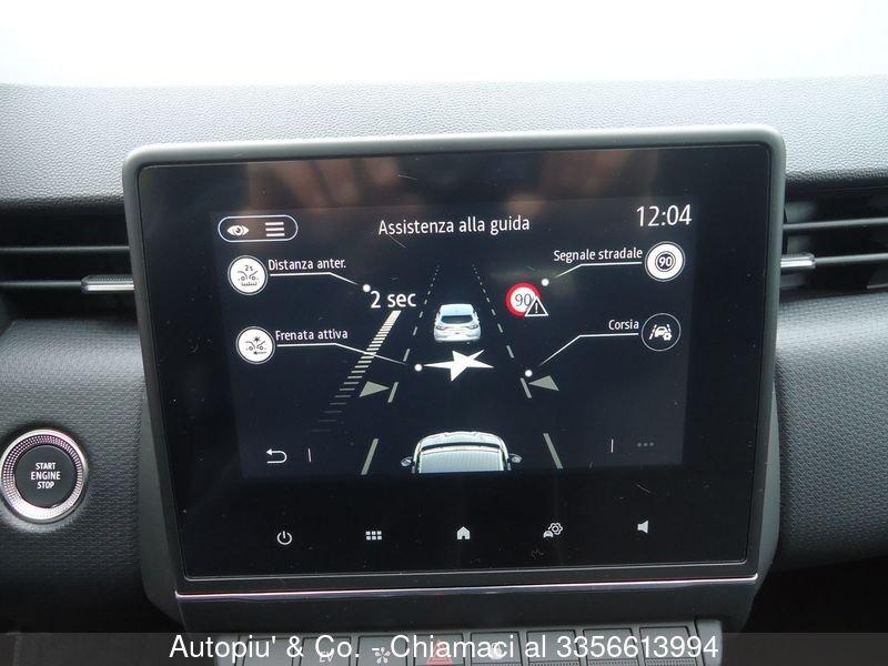 Renault Clio Full Hybrid 140 cv NEOPATENTATI