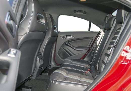 Mercedes-Benz CLA - C117 - CLA 200 d Sport auto FL