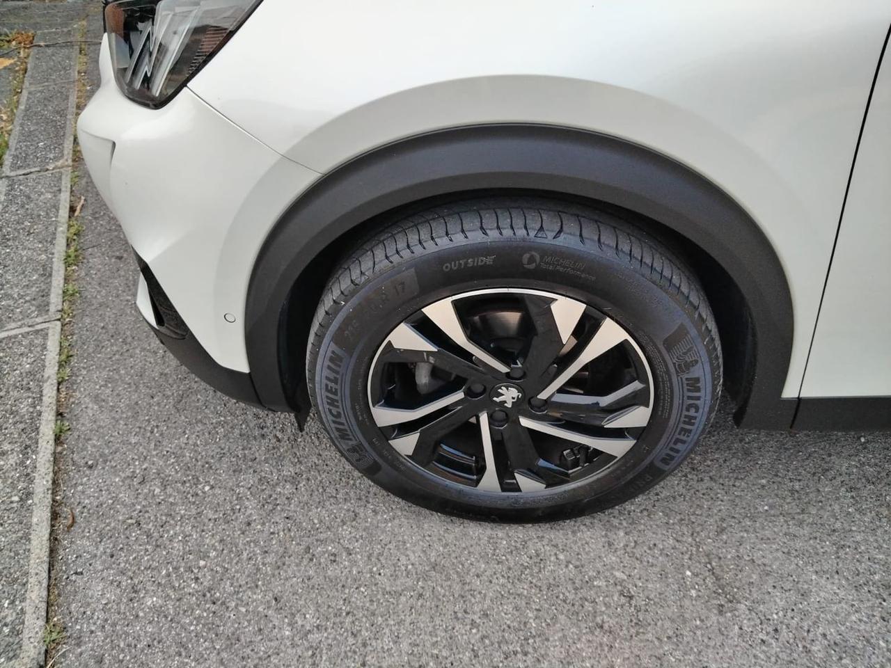 Peugeot 2008 GT 1.5 Blue HDI 110