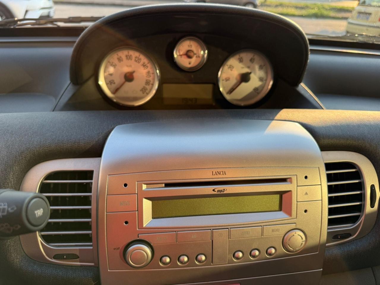 Lancia Ypsilon 1.4 Oro