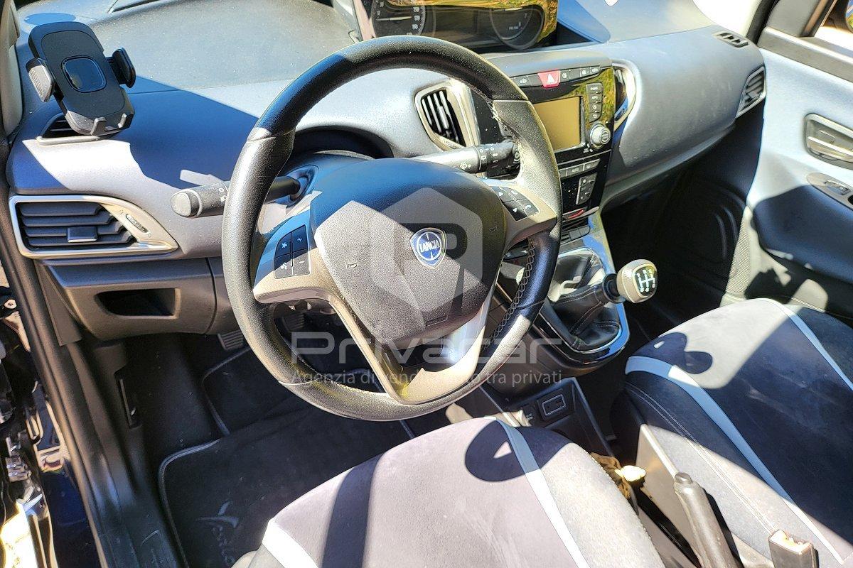 LANCIA Ypsilon 1.2 69 CV 5 porte Mya