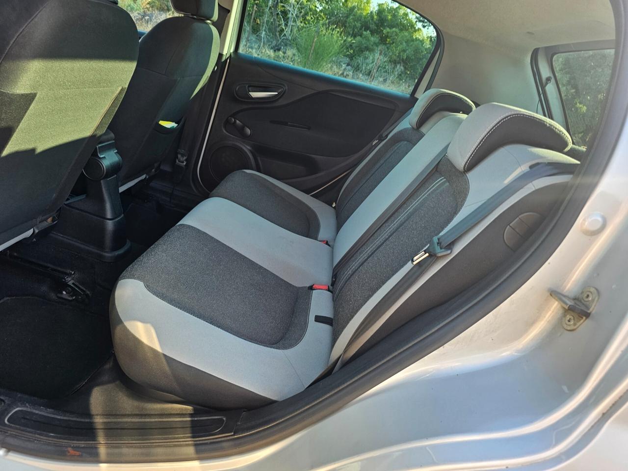 Fiat Punto 1.4 8V 77cv 5 porte Natural Power Lounge Metano originale 2028