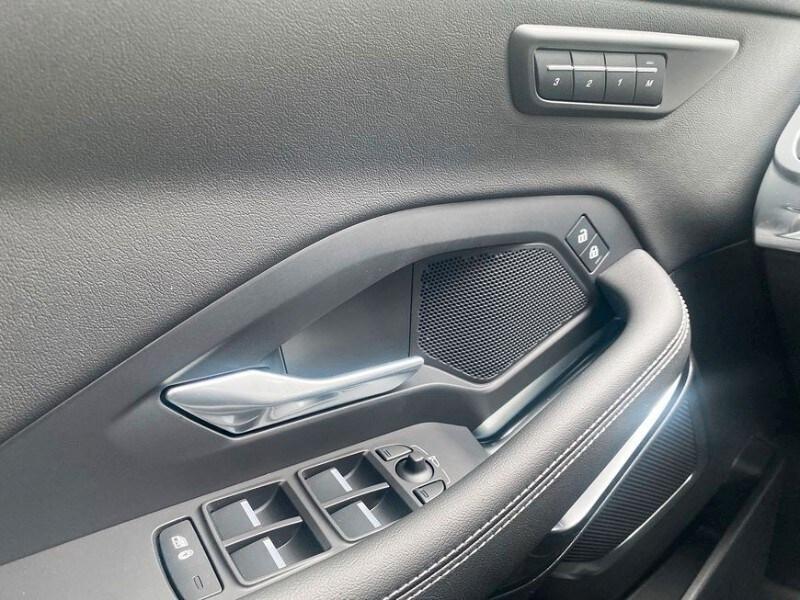 JAGUAR E-Pace (X540) E-Pace 2.0D I4 204 C...
