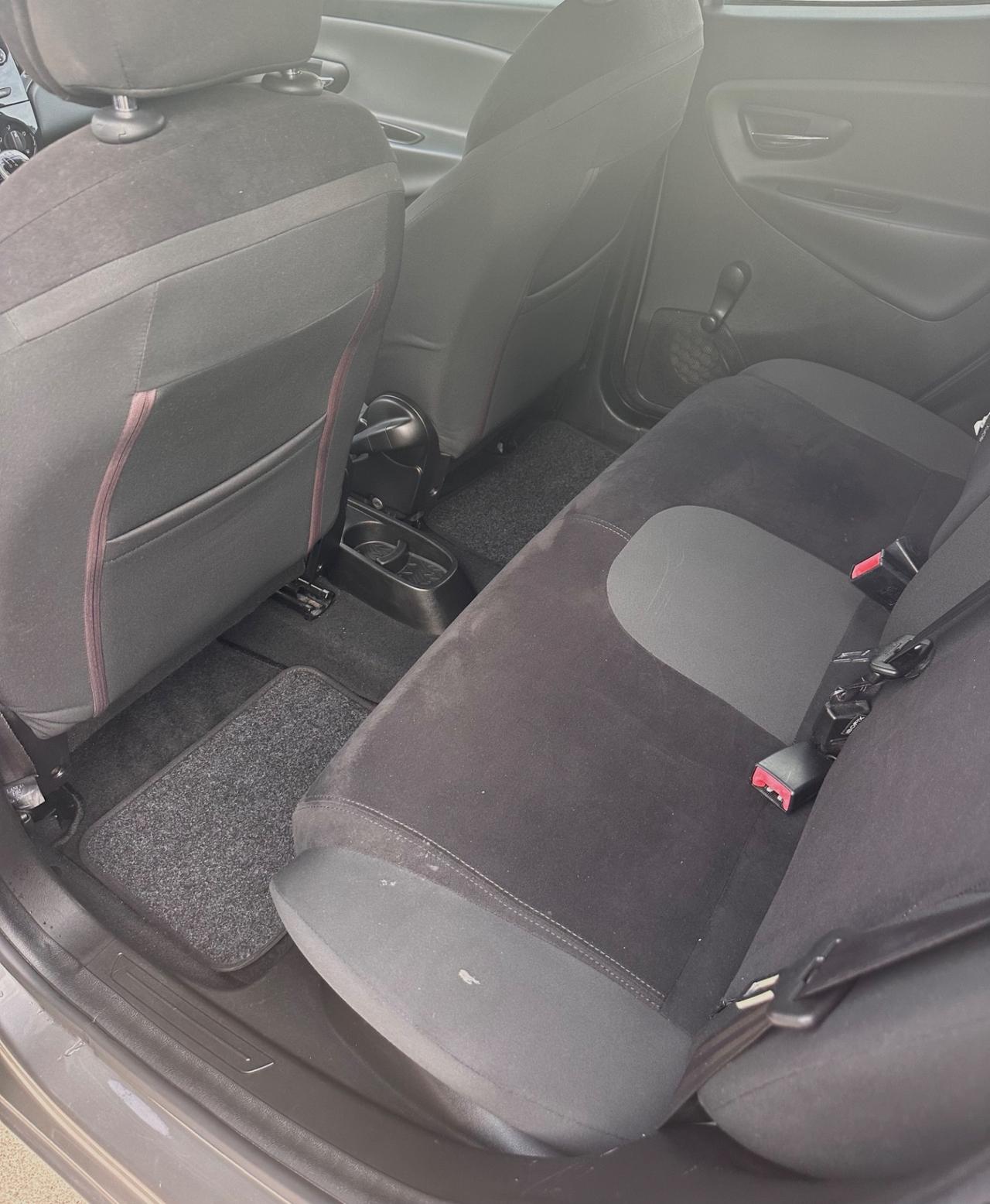 Lancia Ypsilon 1.2 69 CV 5 porte GPL Ecochic Platinum