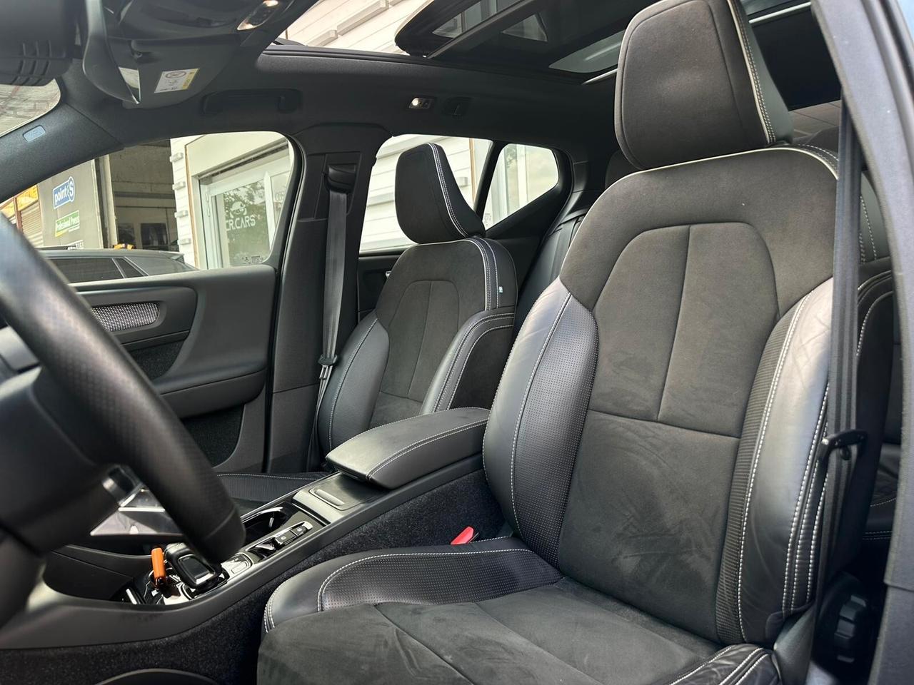 Volvo XC40 B4 AWD Geartronic R-design - Tetto apribile