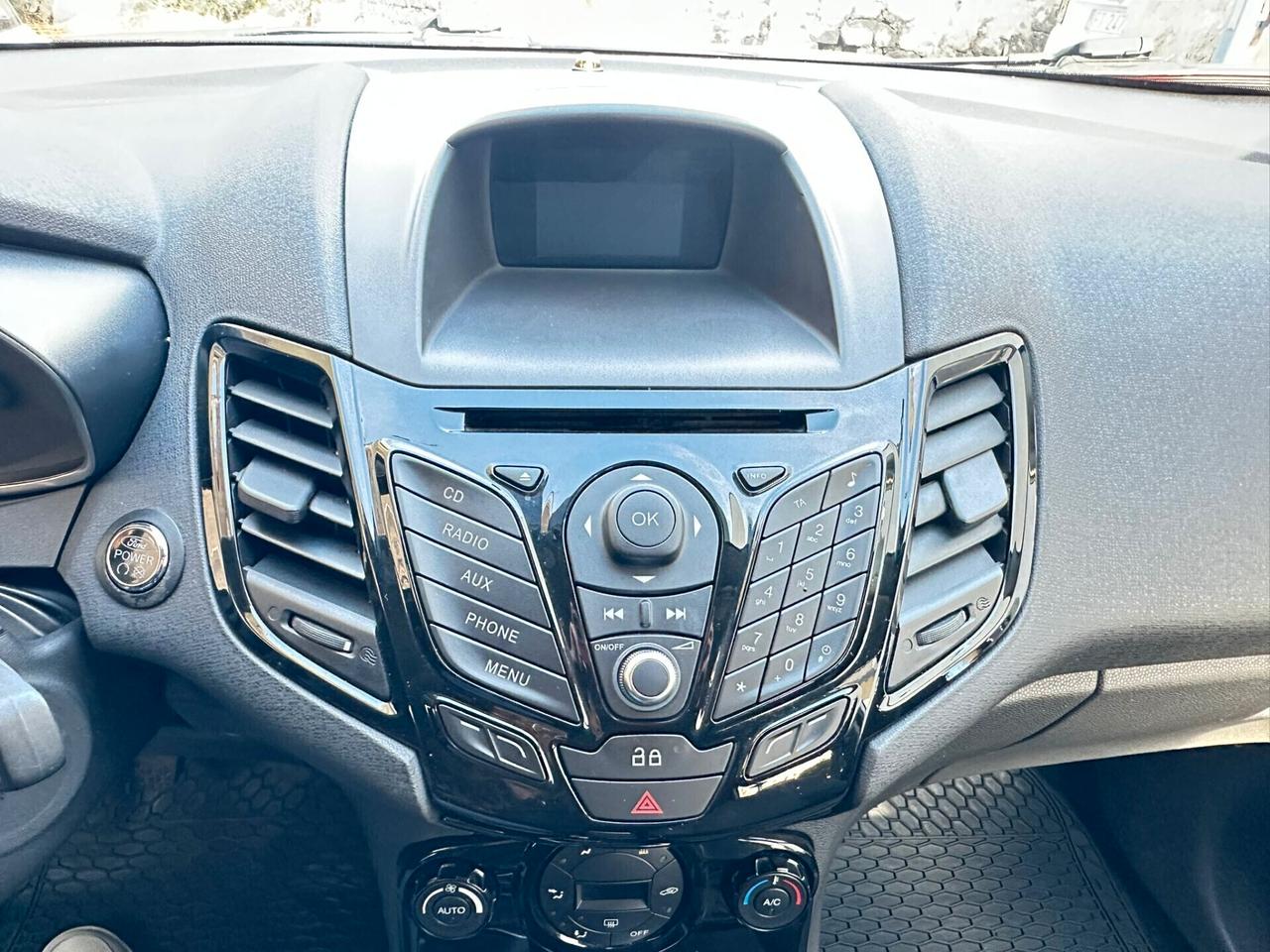 Ford Fiesta 1.5 TDCi 75CV 5 porte Titanium