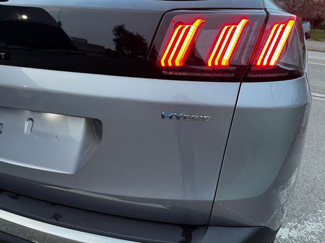 PEUGEOT 3008 Hybrid 180 e-EAT8 Allure Pack