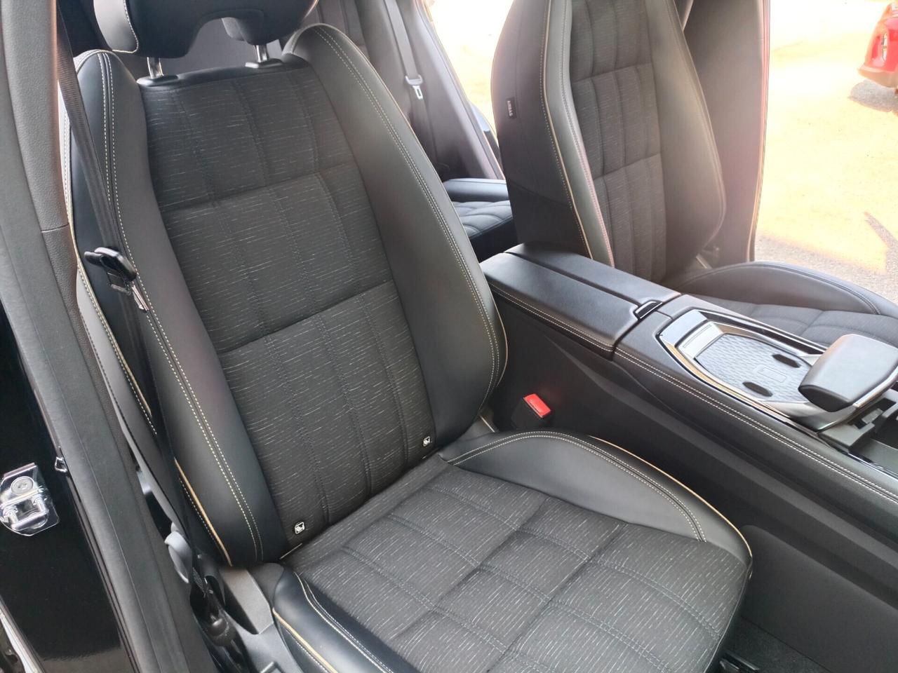 Renault Austral Full Hybrid 200 CV Iconic