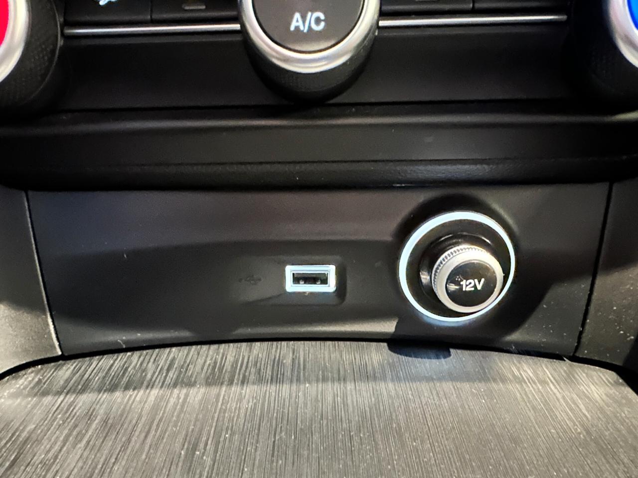 Alfa Romeo Stelvio 2.2 Turbodiesel 190 CV AT8 RWD Executive