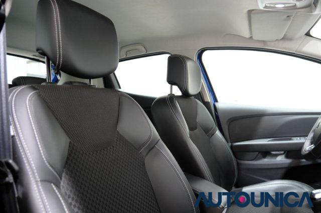 RENAULT Clio TCe 12V 75 CV 5 PORTE MOSCHINO ZEN FULL LED